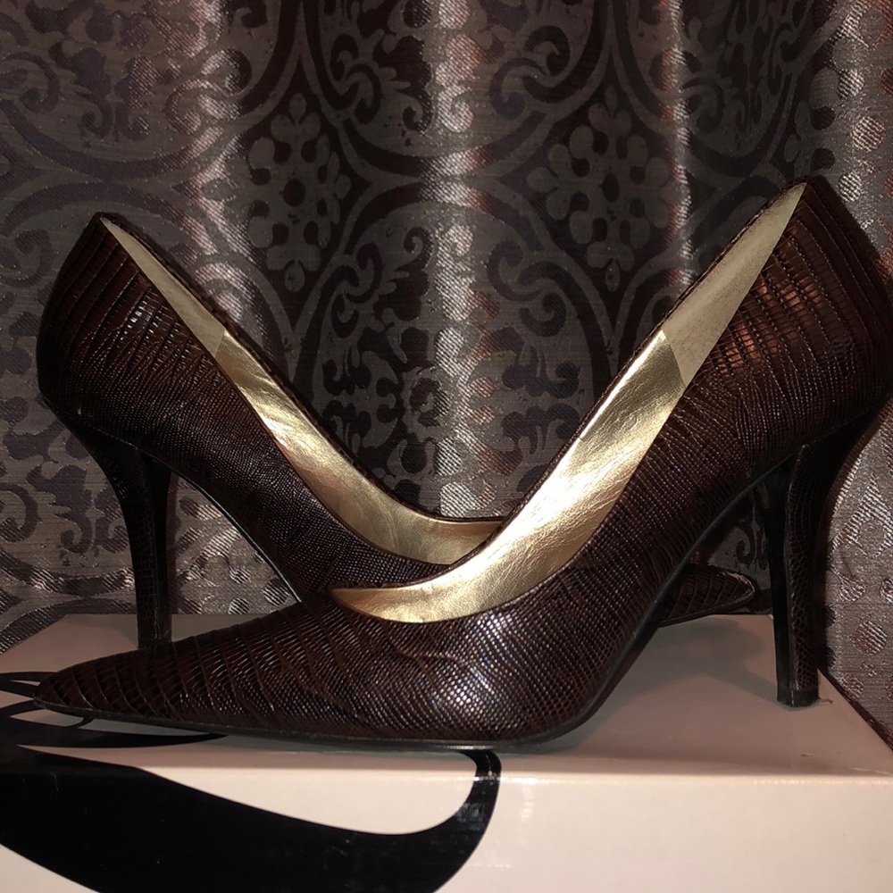 Dark Brown Pumps